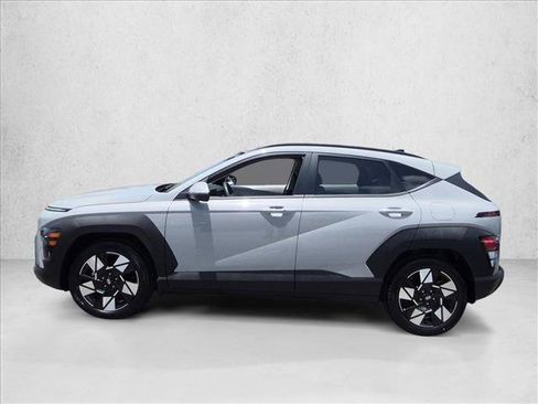 Used 2024 Hyundai Kona SEL FWD image 9