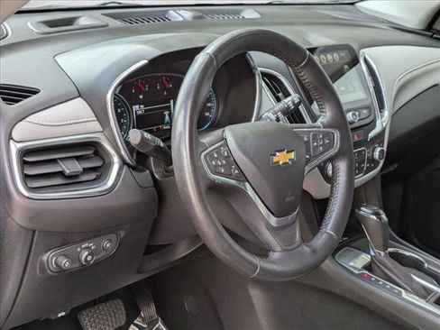 Used 2018 Chevrolet Equinox Premier image 10
