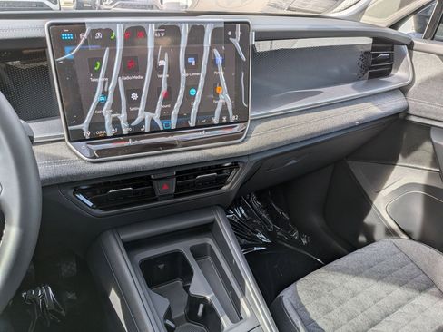 New 2026 Volkswagen Tiguan S FWD image 21