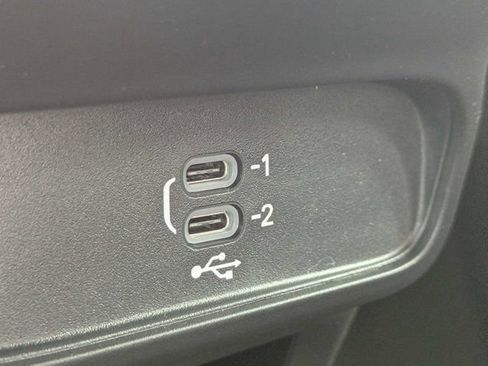 New 2027 Chrysler Pacifica Select FWD image 24