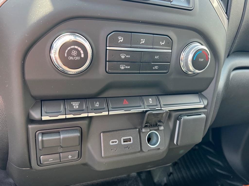 New 2025 GMC Sierra 2500 Pro w/ Convenience Package AWD/4WD image 6