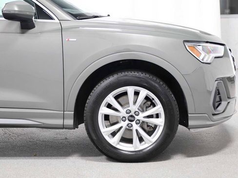 Used 2023 Audi Q3 2.0T Premium w/ Convenience Package AWD/4WD image 11