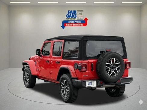 Certified 2024 Jeep Wrangler Sahara image 10