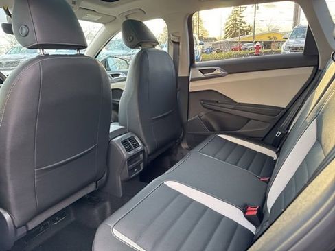 New 2025 Volkswagen Taos SEL image 32