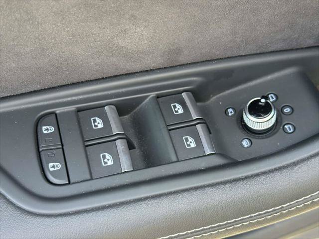 Used 2023 Audi S5 Premium Plus w/ Premium Plus Package AWD/4WD image 21