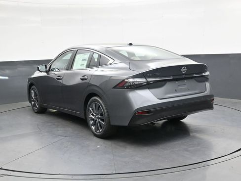 New 2026 Nissan Sentra SL FWD image 5