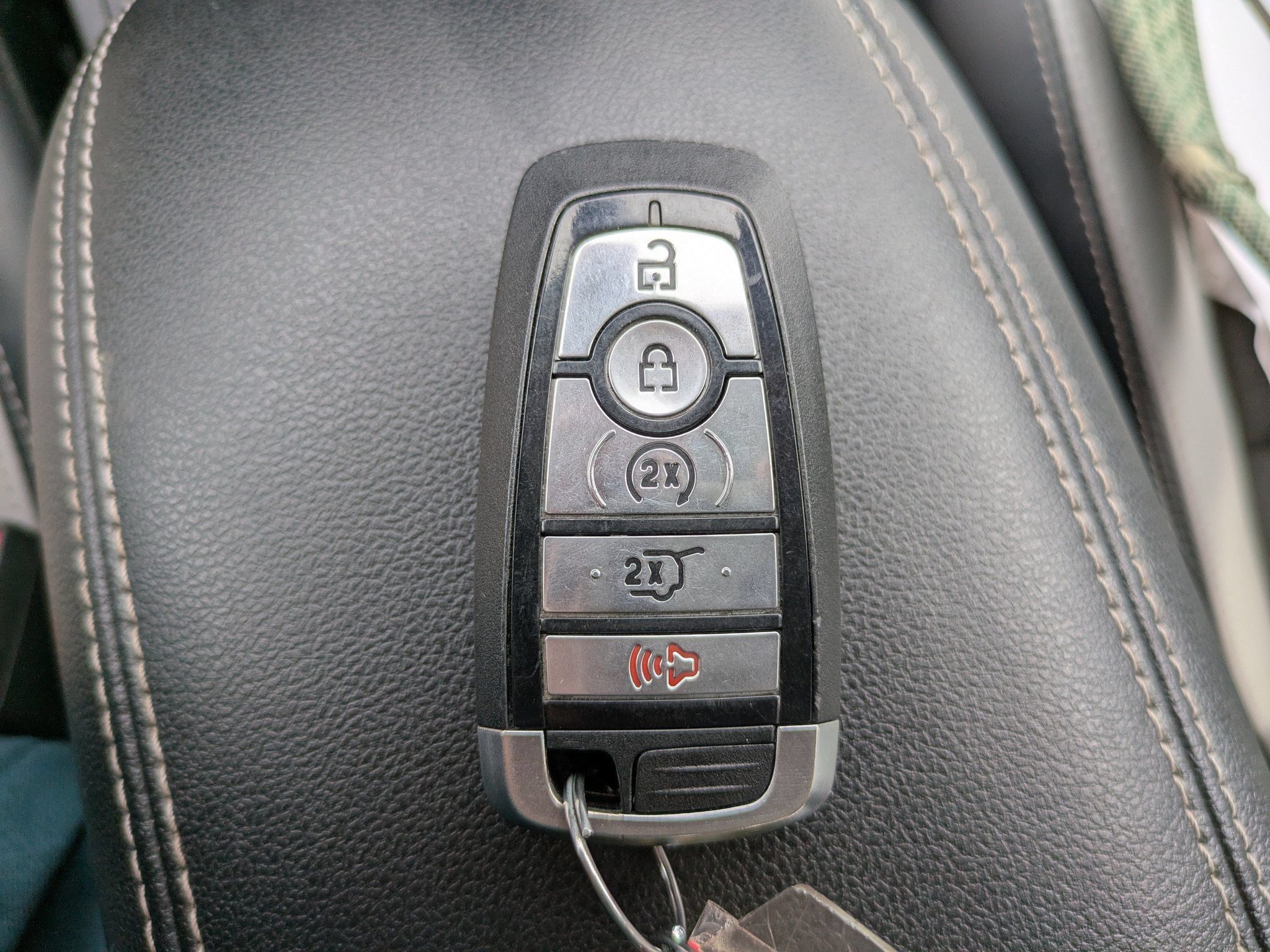 Used 2023 Ford Escape SE FWD image 30
