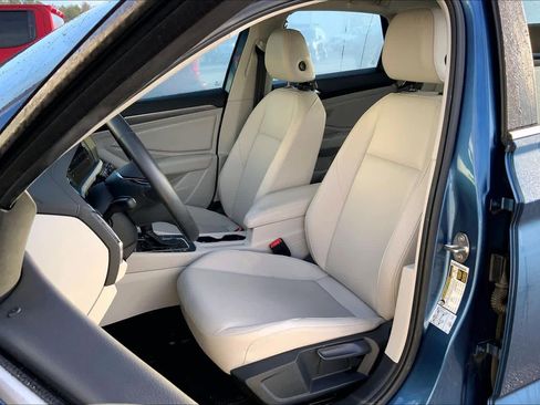 Used 2020 Volkswagen Jetta SEL image 7