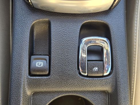 Used 2018 Buick Cascada Premium image 19