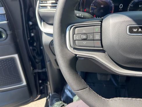 New 2025 Jeep Wagoneer 4WD w/ HD Trailer Tow Package image 12