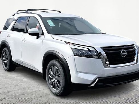 New 2025 Nissan Pathfinder SV image 1