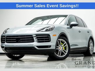 Used 2023 Porsche Cayenne w/ Premium Package AWD/4WD video 1