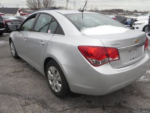 Used 2012 Chevrolet Cruze LS image 3