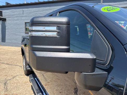 Used 2025 Chevrolet Silverado 2500 LT w/ Convenience Package AWD/4WD image 12