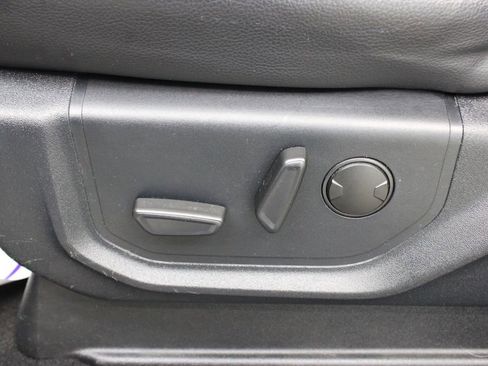 Used 2020 Ford Expedition XLT w/ Equipment Group 201A image 17