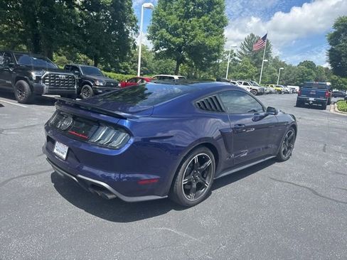 Used 2019 Ford Mustang GT Premium w/ Equipment Group 401A RWD image 4