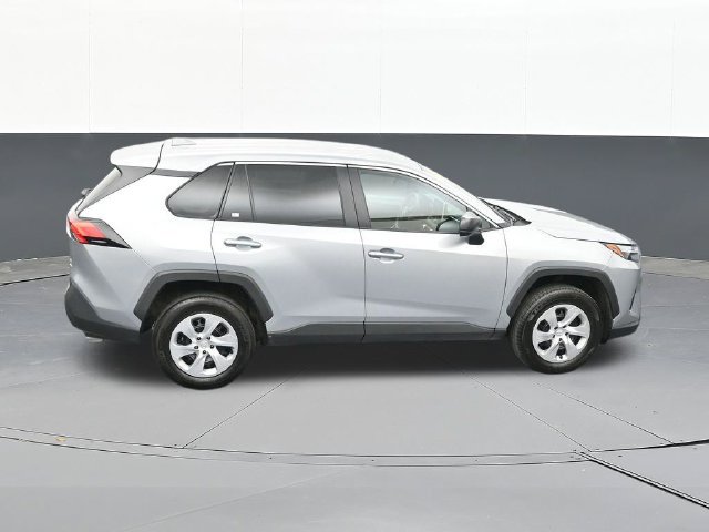 Used 2025 Toyota RAV4 LE AWD/4WD image 59