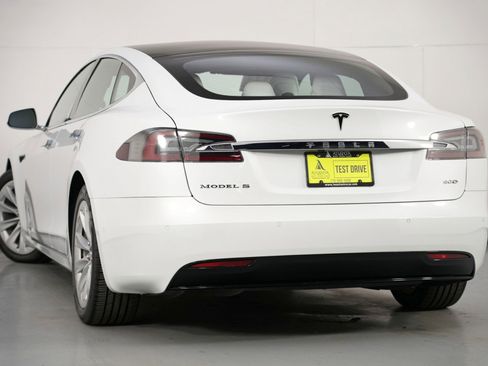 Used 2017 Tesla Model S 90D image 5