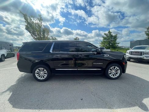 Used 2023 GMC Yukon XL SLT w/ SLT Premium Package AWD/4WD image 8