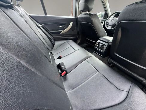 Used 2015 BMW 320i Sedan RWD image 13