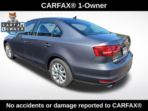 Used 2015 Volkswagen Jetta SE FWD image 3