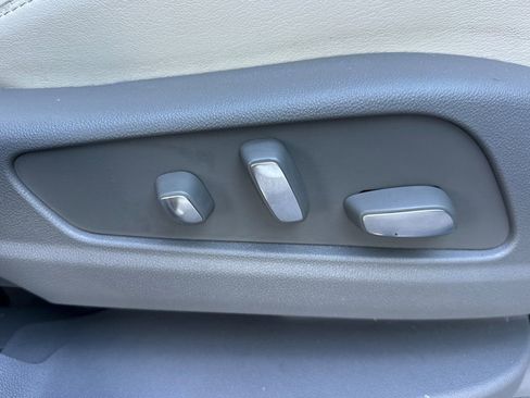 Certified 2025 Cadillac XT6 Premium Luxury image 24