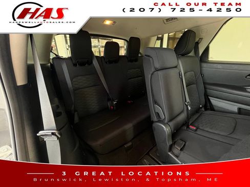 Used 2023 Nissan Pathfinder SV AWD/4WD image 15