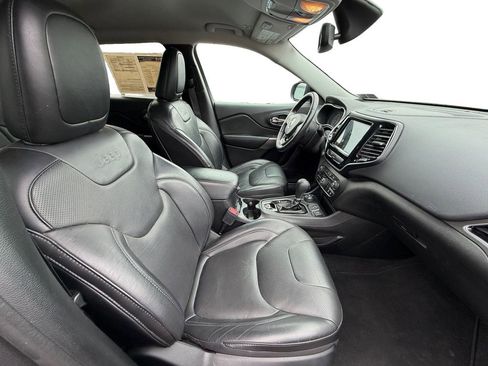 Used 2019 Jeep Cherokee Limited AWD/4WD image 25