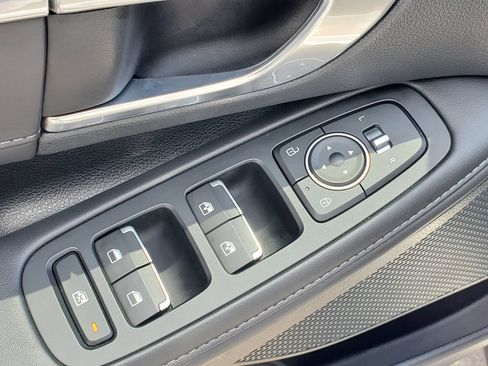 Used 2023 Hyundai Sonata Limited FWD image 16