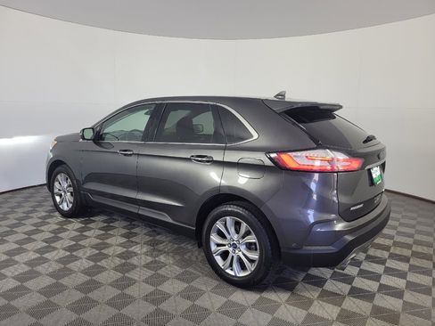 Used 2019 Ford Edge Titanium w/ Equipment Group 301A FWD image 3