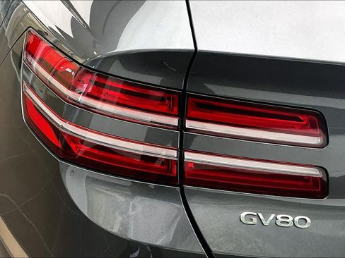 Used 2021 Genesis GV80 2.5T w/ Advanced Package 03 RWD image 28