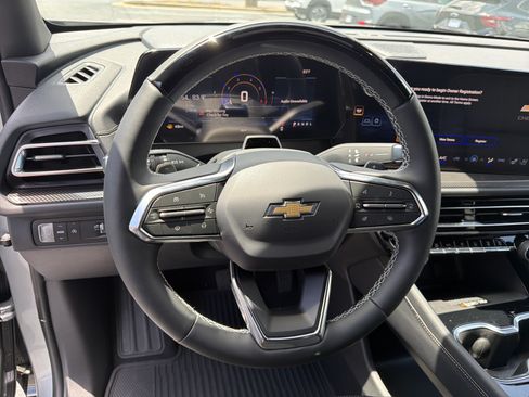 New 2026 Chevrolet Traverse High Country FWD image 25