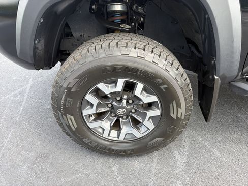 Used 2023 Toyota Tacoma TRD Off-Road AWD/4WD image 8
