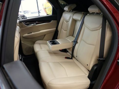 Used 2017 Cadillac XT5 Luxury w/ Driver Awareness Package AWD/4WD image 46