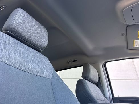 Used 2023 Ford F150 Lightning XLT image 26