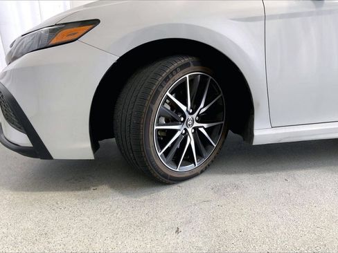 Used 2024 Toyota Camry SE FWD image 20
