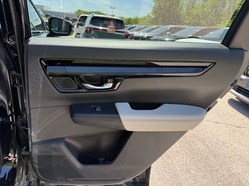 Used 2025 Honda CR-V EX-L image 14