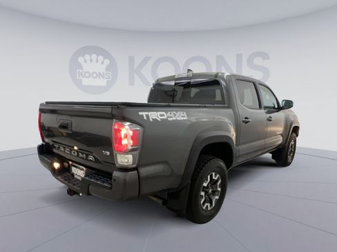 Used 2020 Toyota Tacoma TRD Off-Road w/ Technology Package AWD/4WD image 7