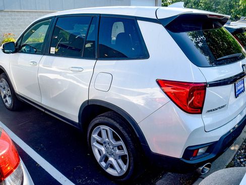 Used 2025 Honda Passport EX-L image 7