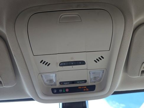 Used 2023 GMC Acadia Denali AWD/4WD image 25