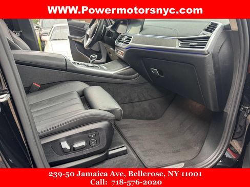 Used 2022 BMW X7 xDrive40i w/ Premium Package AWD/4WD image 25