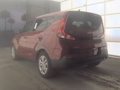 Used 2022 Kia Soul LX FWD image 8
