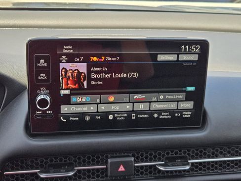 Used 2024 Honda HR-V EX-L image 9