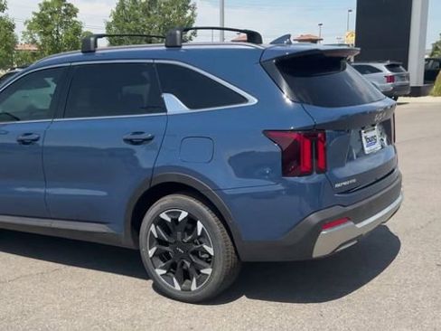 Certified 2025 Kia Sorento SX image 5