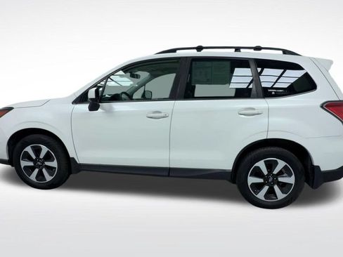 Used 2018 Subaru Forester 2.5i Premium AWD/4WD image 5