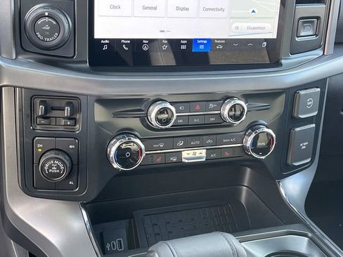 Used 2025 Ford F150 XLT w/ Equipment Group 302A MID image 27