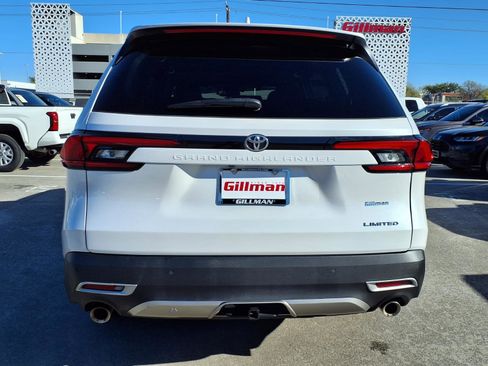 Used 2024 Toyota Grand Highlander AWD Hybrid image 24