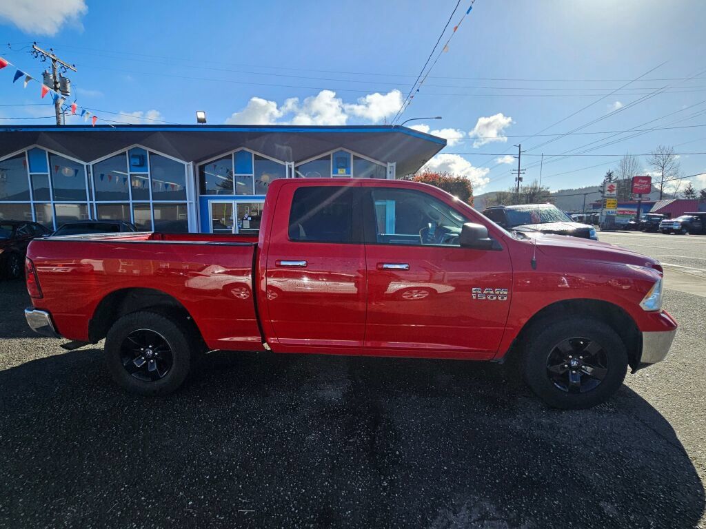 Used 2017 RAM 1500 Classic SLT AWD/4WD image 8