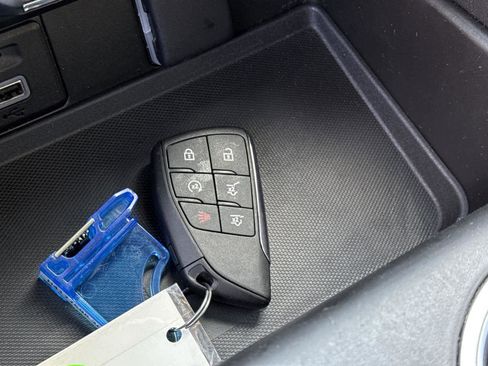 Used 2021 GMC Yukon XL SLT w/ SLT Premium Package image 31