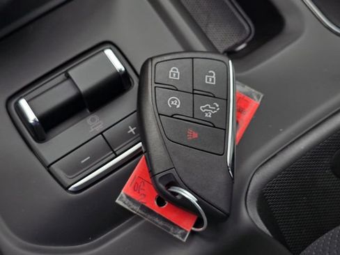 New 2026 GMC Sierra 1500 AT4 w/ AT4 Premium Package AWD/4WD image 26